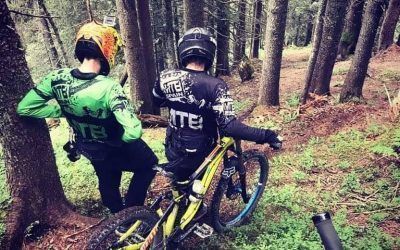 Seguros y bicicleta de montaña