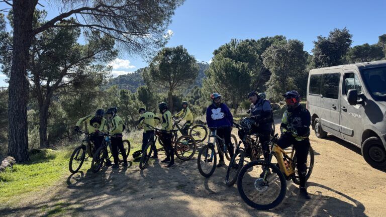 Enduro group in the Madrid mountains – MTBSPAIN