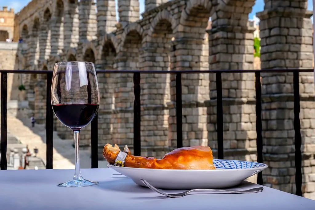 Cochinillo en un asador de Segovia