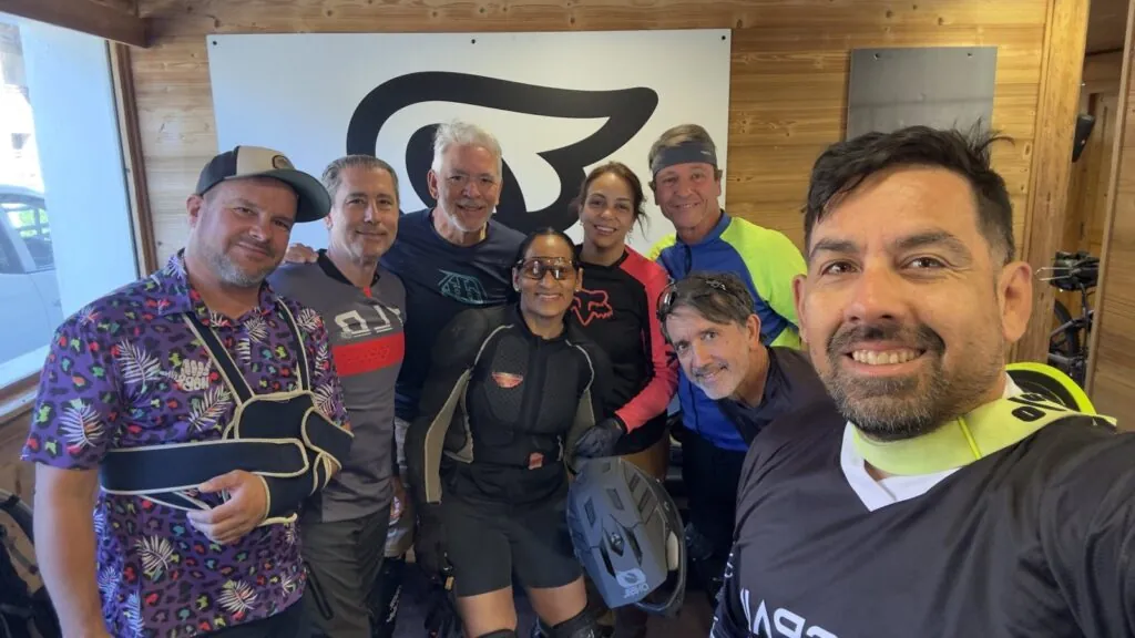 Grupo de enduro en los Alpes con MTBSPAIN